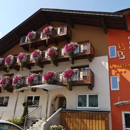 Glungezer לינה וארוחת בוקר 3*