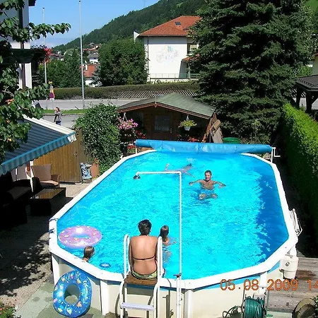 Glungezer فندق مبيت وإفطار 3*