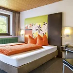 Bed & Breakfast Glungezer 3*